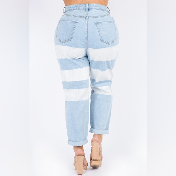 High Waist Bleached Mom Jeans - Picture 3 of 5